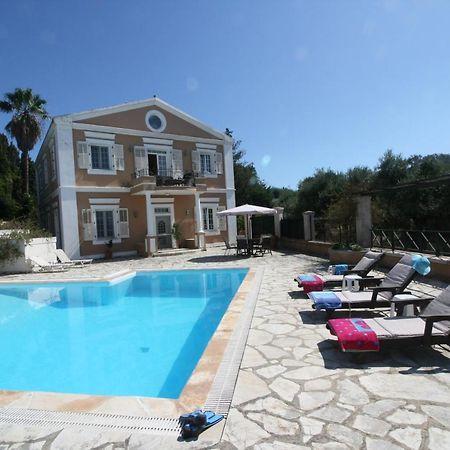 Durrell Corfu Strawberry-Pink Villa Perama  Exterior foto