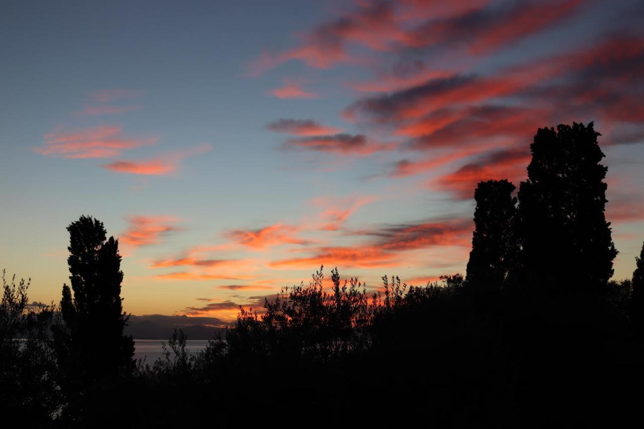 Durrell Corfu Strawberry-Pink Villa Perama  Exterior foto